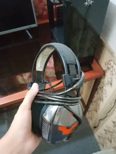 GAMING PC iN NEW CONDITION ONLY 1 MONTH USED URGENT NEED OF MONEY