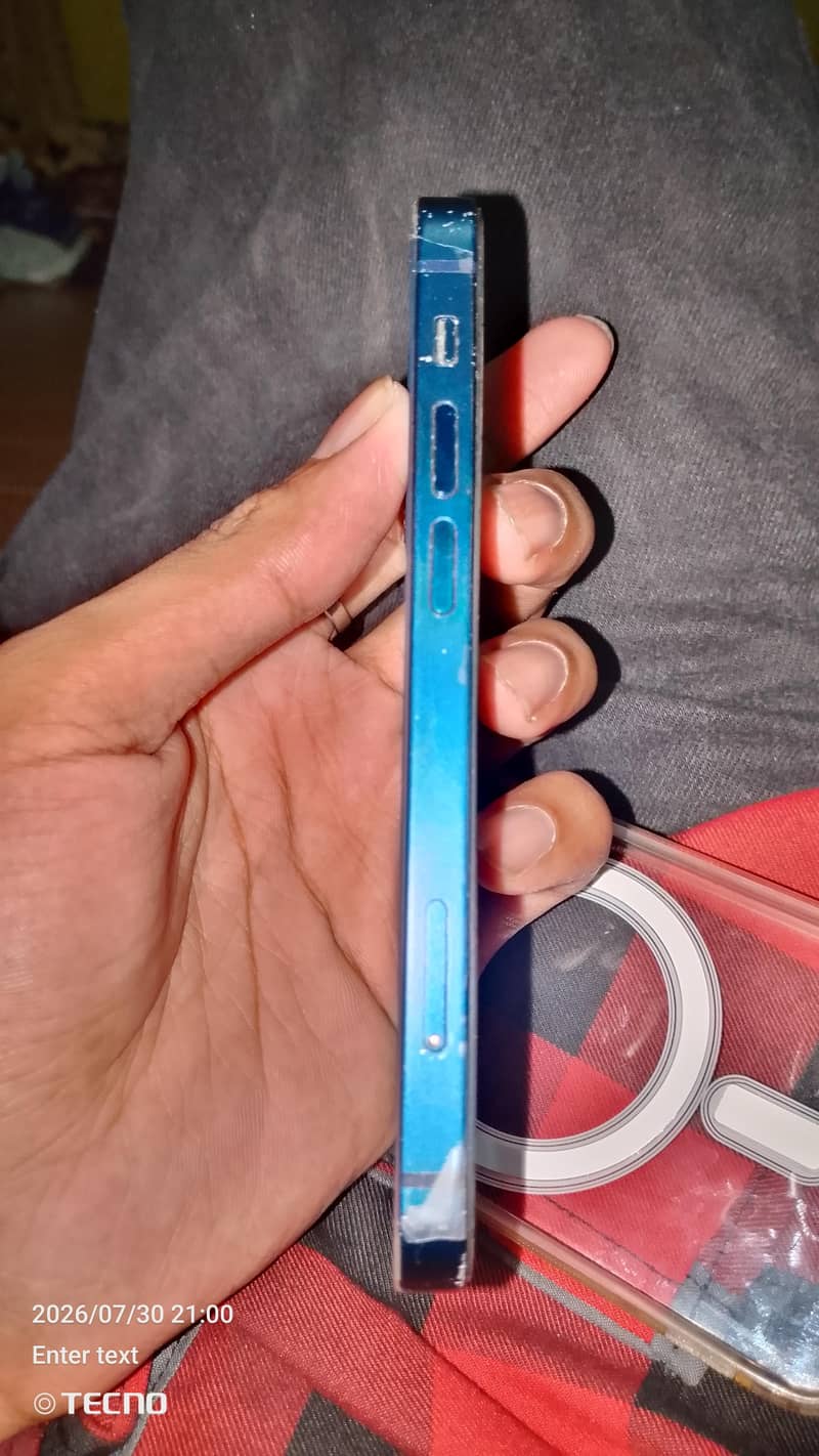 Apple iPhone 12 mini 4