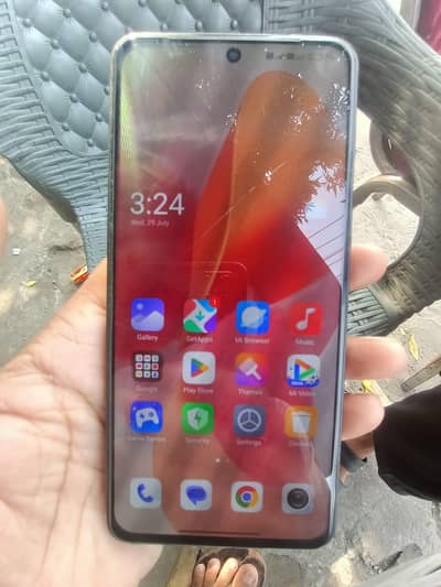 redmi note 13 glass breek hai