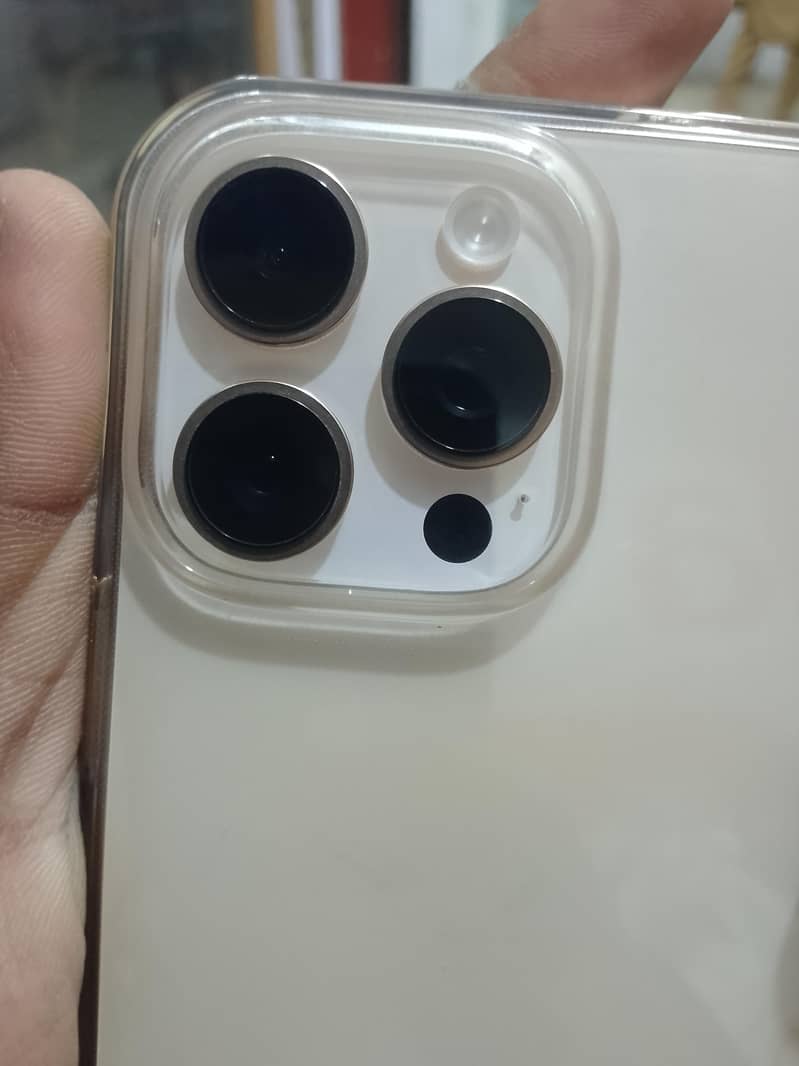 iphon 16 pro max 2