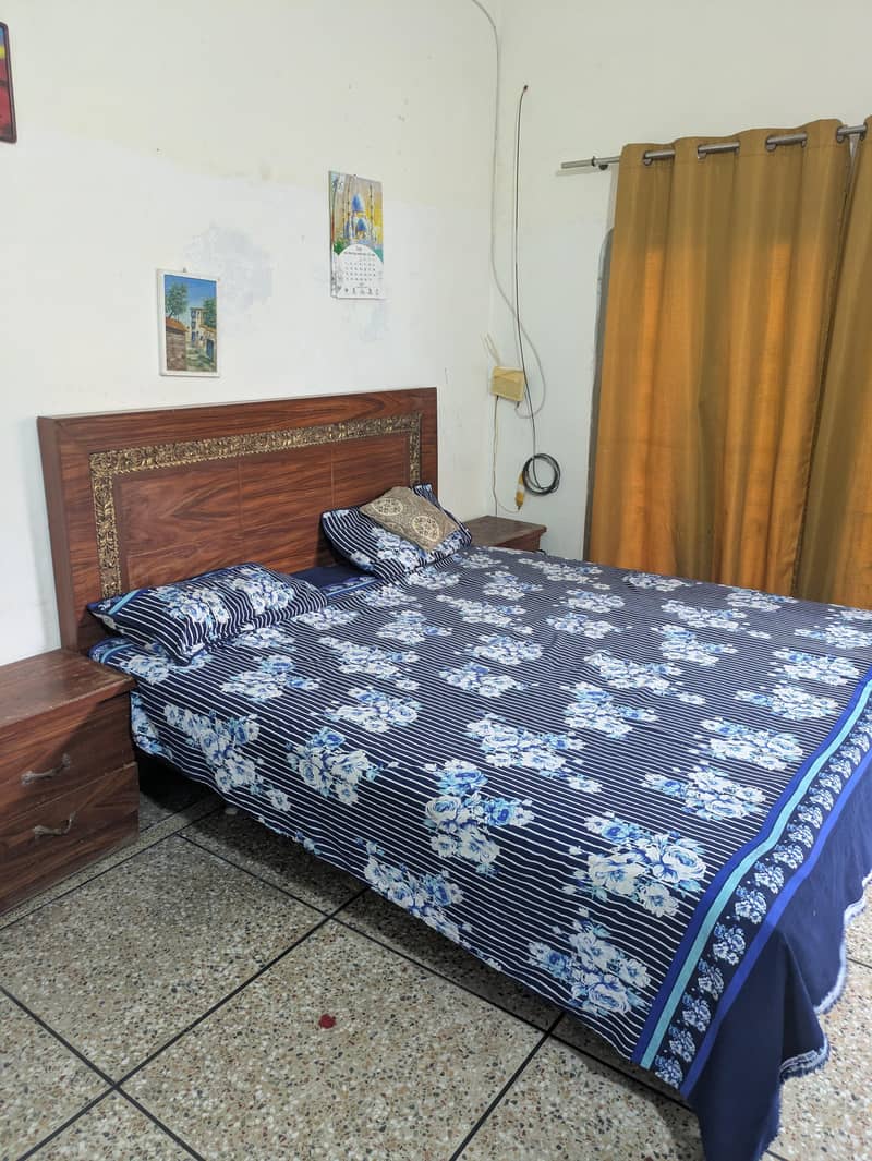 Double size bed and two side table 1