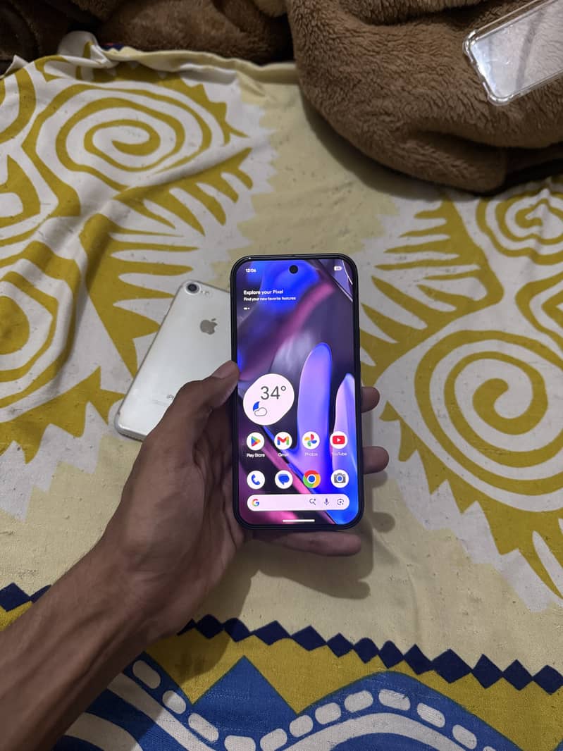 Google Pixel 9 5