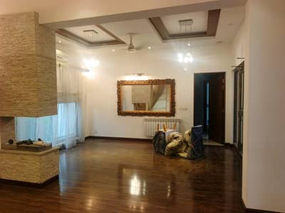 Ideal Location Phase 6 5 Marla Beautiful Full House