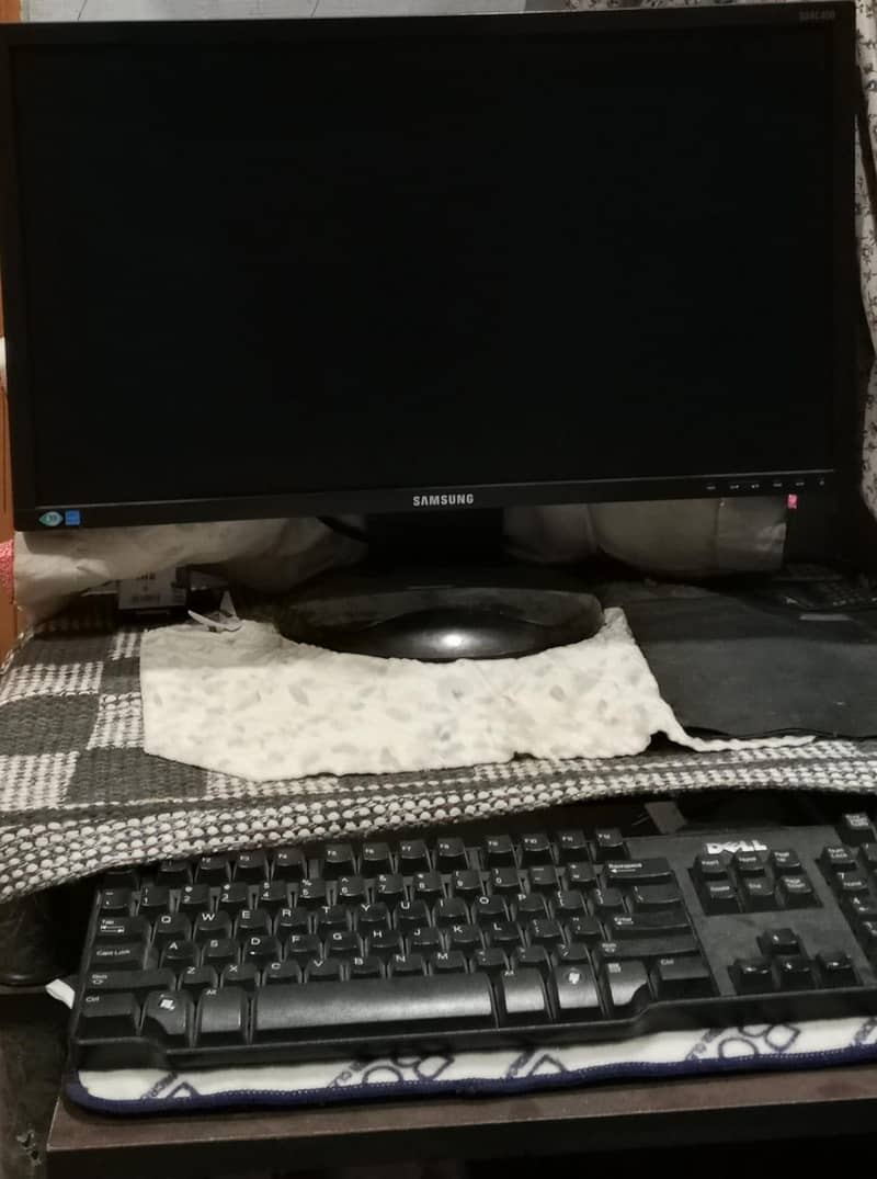 Computer 0