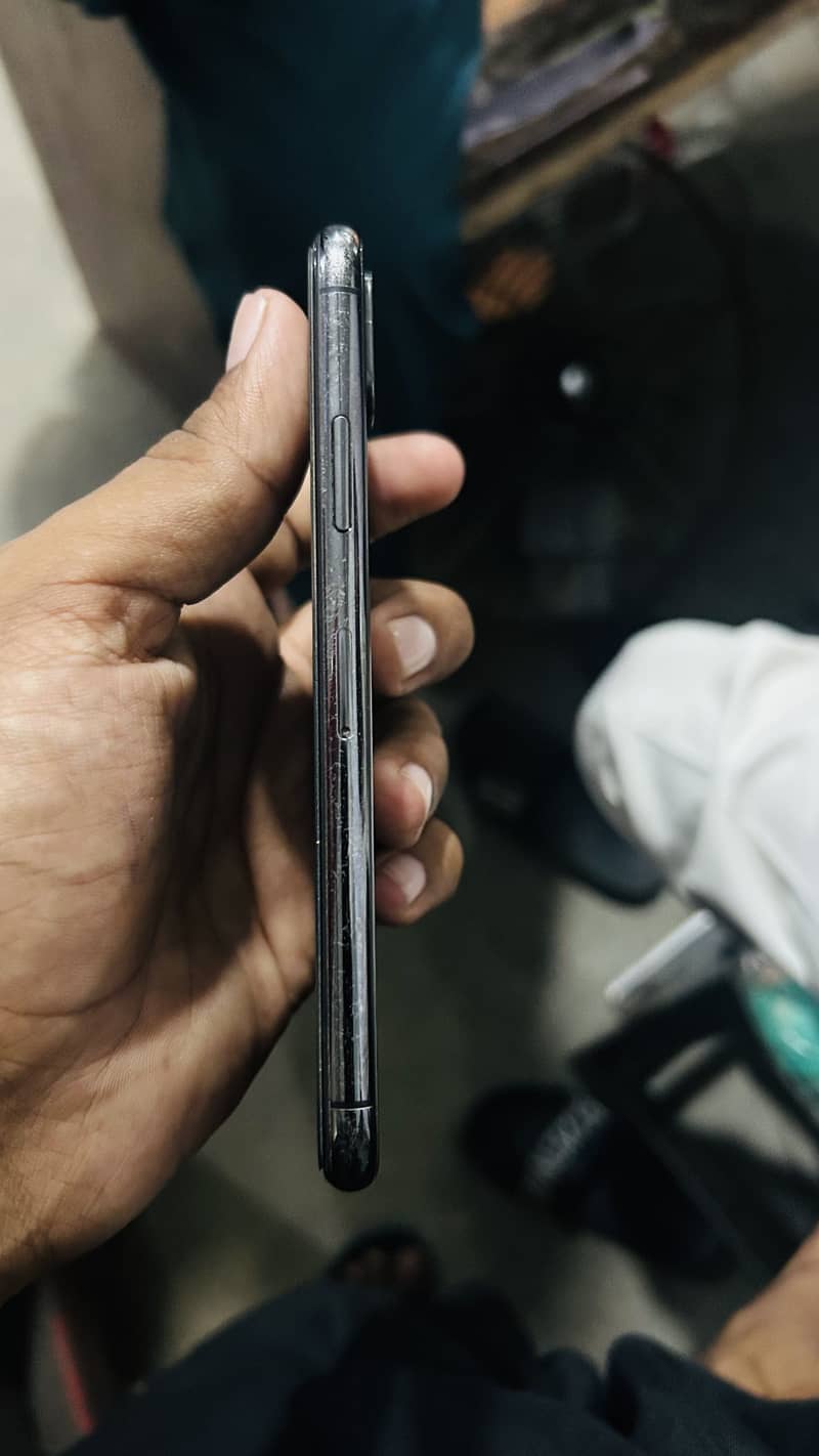 Apple iPhone X 2