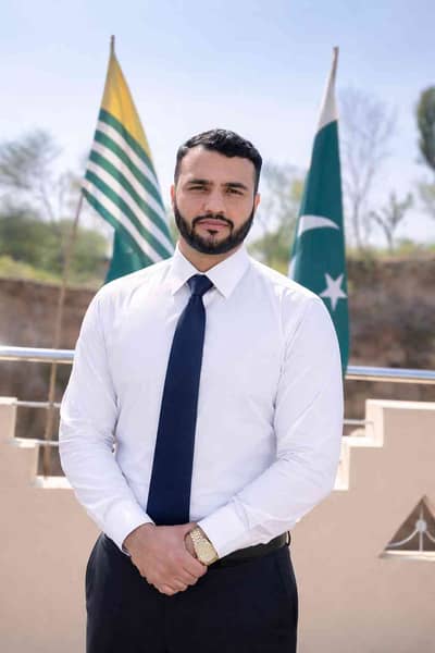 Dr Abrar Qayyum 
