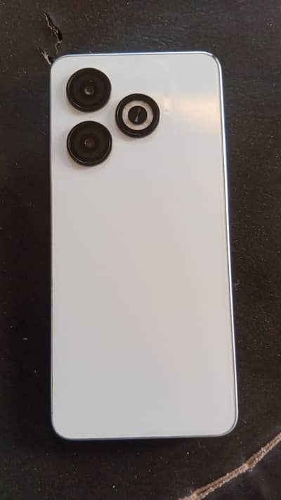 Infinix Smart 8, 4/64 with box charger