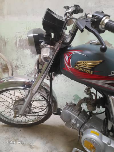 Hondyas Strom 70cc 2026