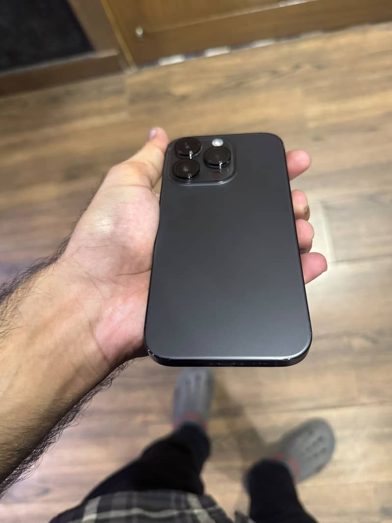 Apple iPhone 14 Pro 0