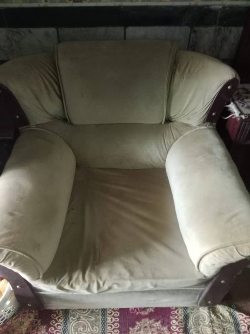 Use sofa set 1