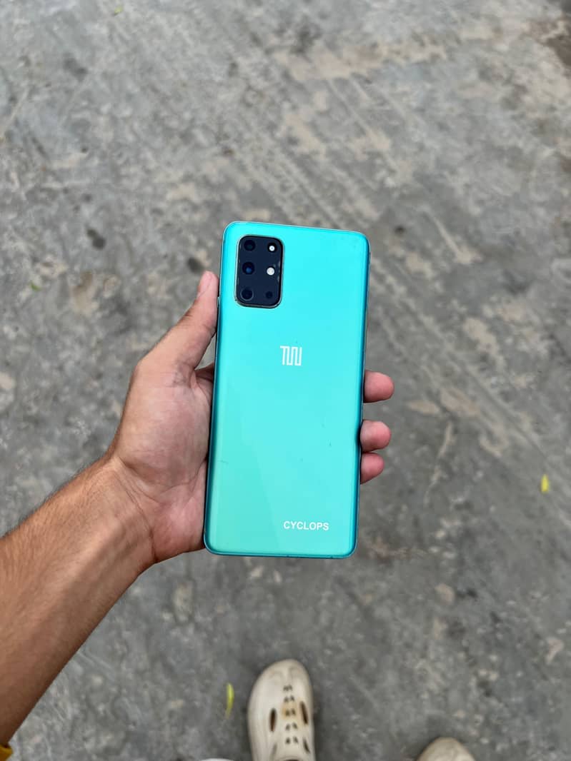 One Plus 8T 0