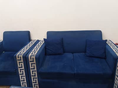 9 seater sofa set with table