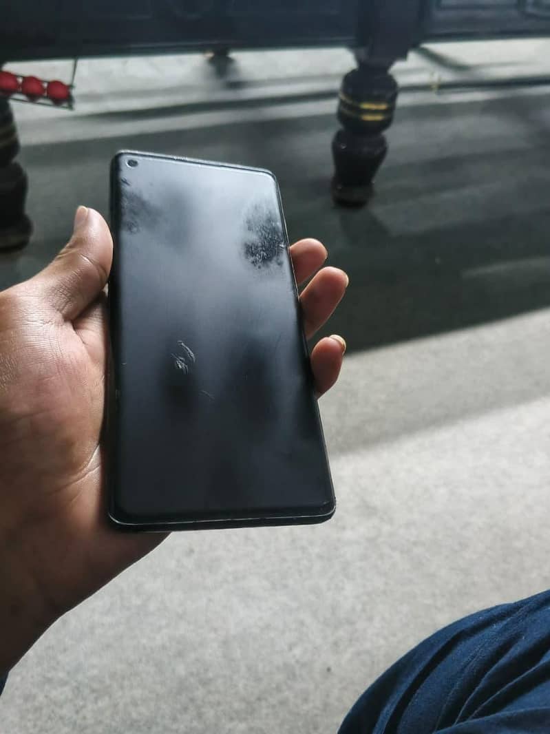 One Plus 8 5g 3