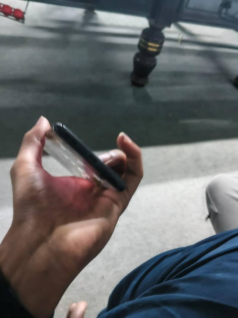 One Plus 8 5g 4