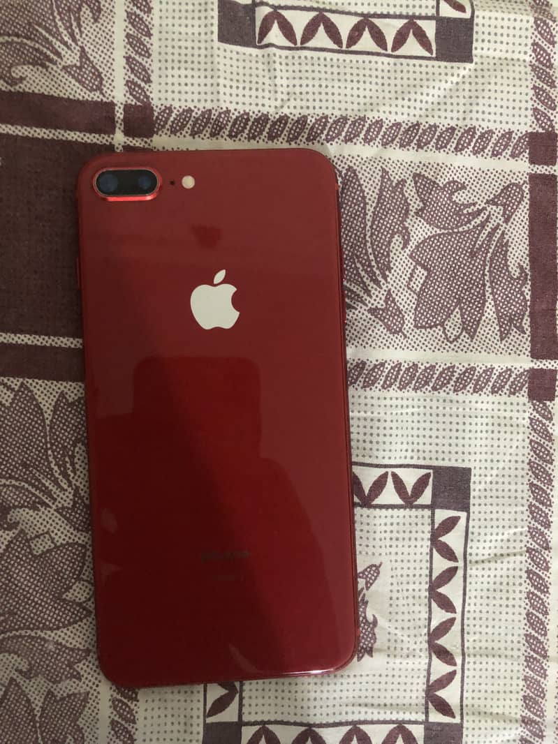 Apple iPhone 8 Plus 3
