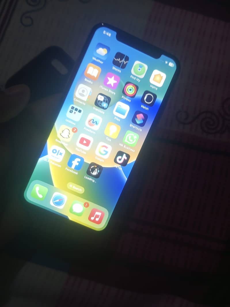 Apple iPhone X 0