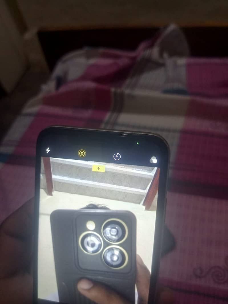 Apple iPhone X 5