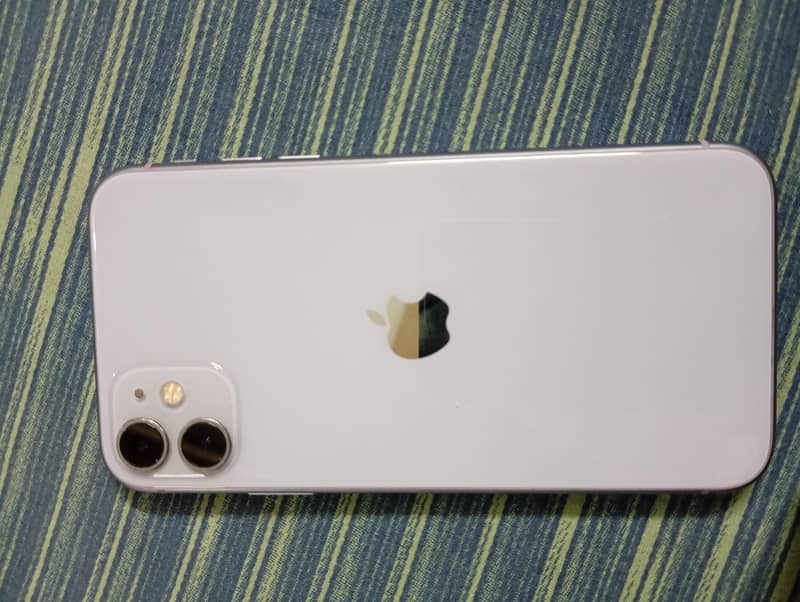 Apple iPhone 11 0
