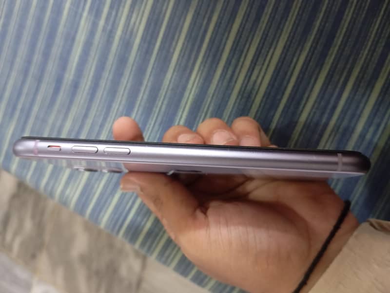 Apple iPhone 11 1