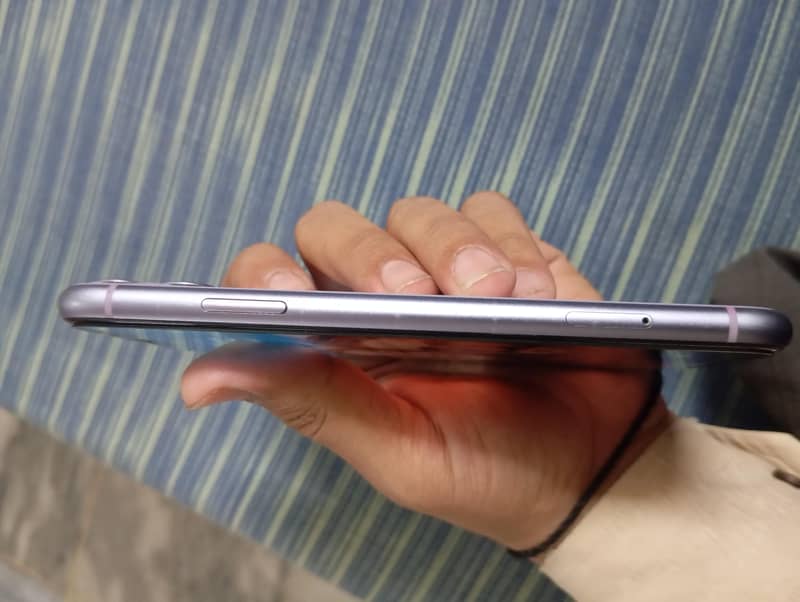 Apple iPhone 11 2