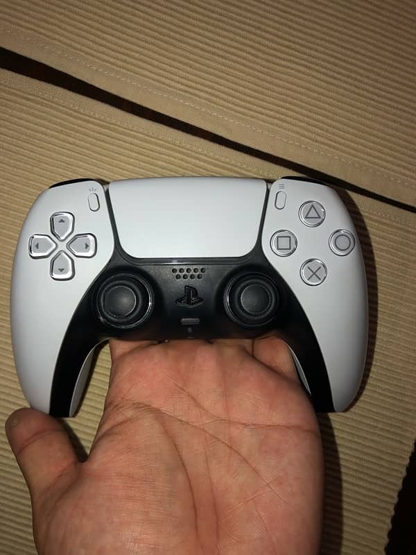 ps5 dualsense / controller 1