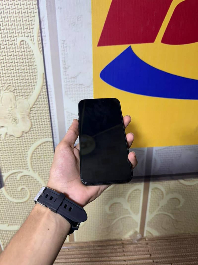 Apple iPhone 15 plus 0