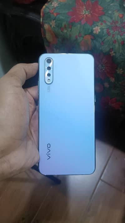 Vivo S1