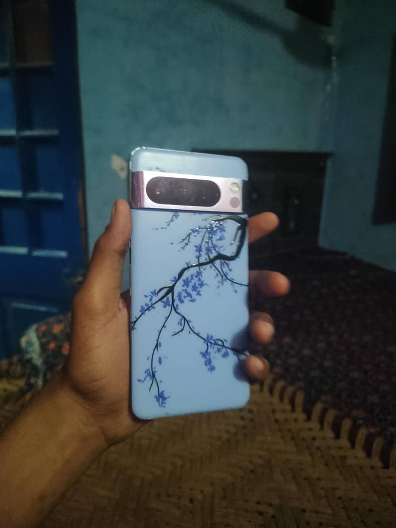 Google Pixel 8 Pro 0