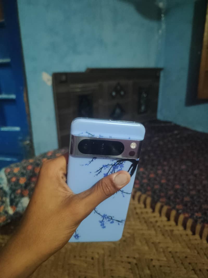 Google Pixel 8 Pro 4