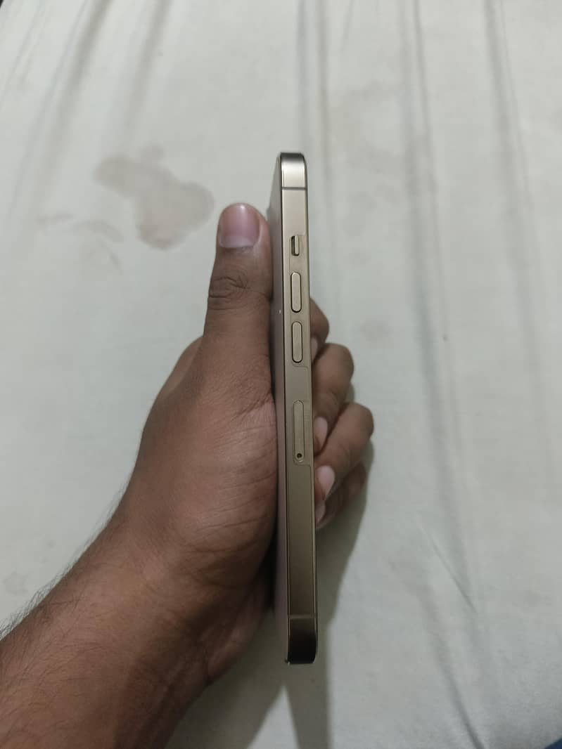 Apple iPhone 13 Pro 2