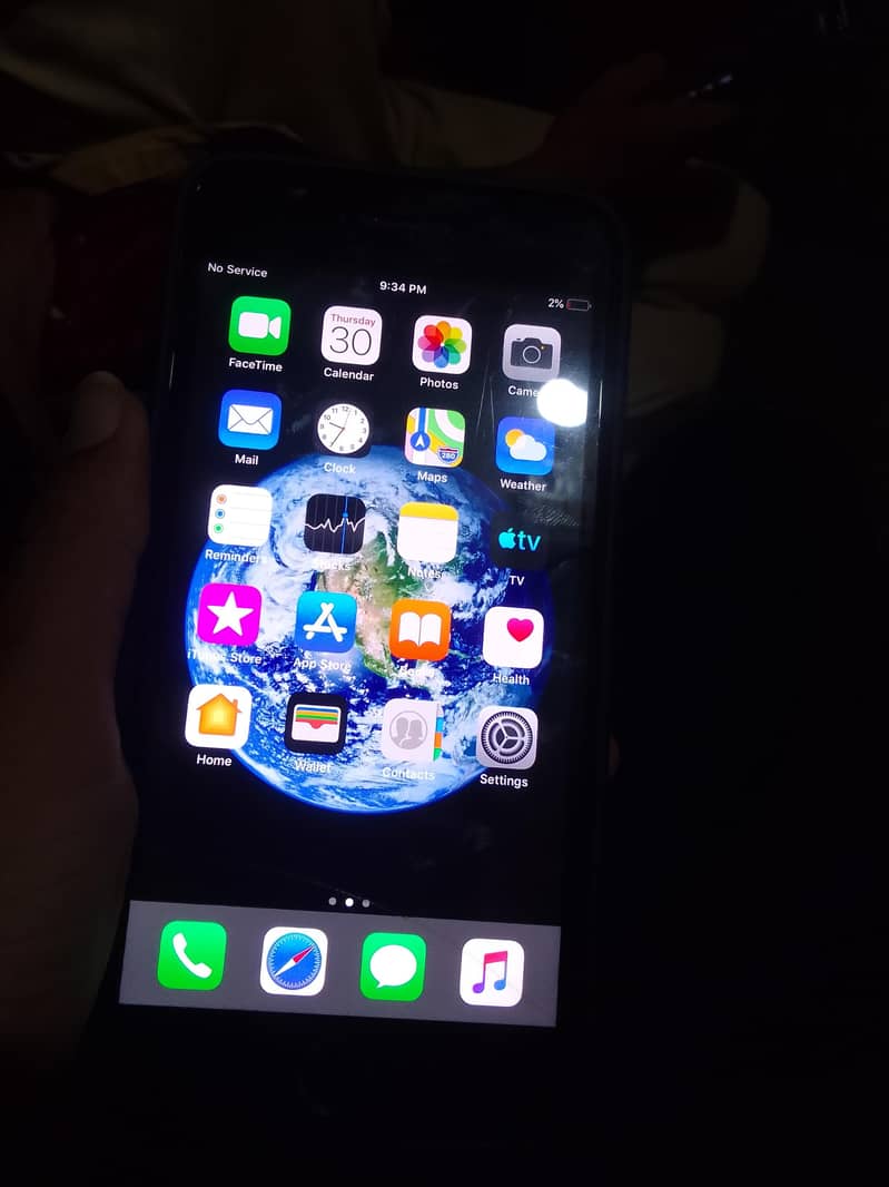 Apple iPhone 6 Plus 1