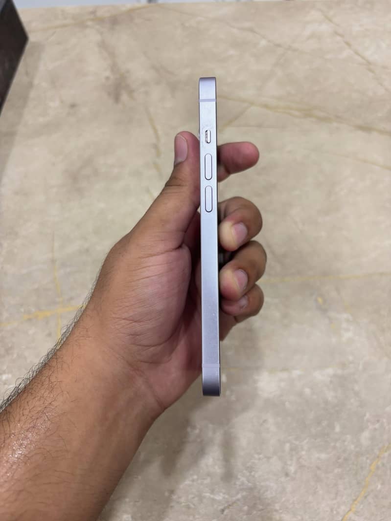 Apple iPhone 14 2