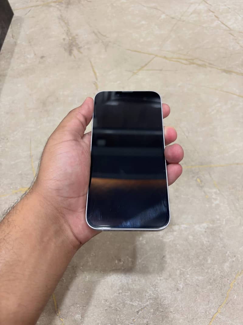 Apple iPhone 14 6