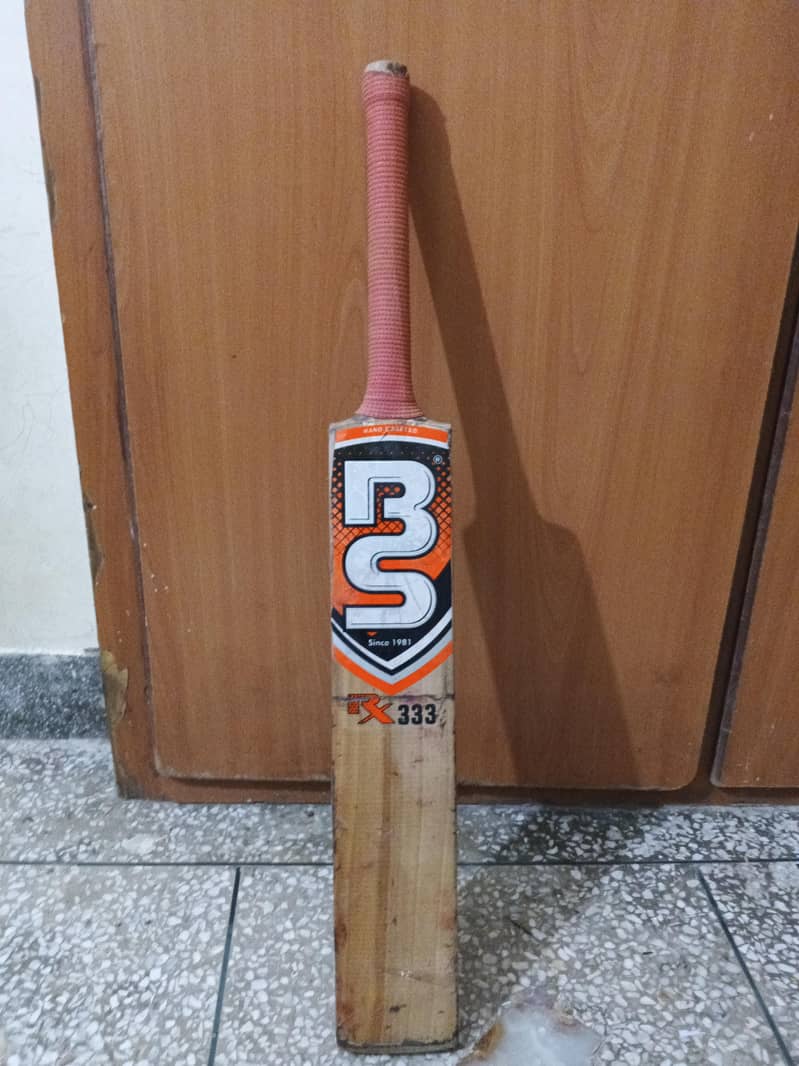 cricket bat 0