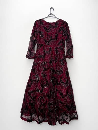 Maroon Embroidered Sequin Gown – Full Length Party Wear (Like New)