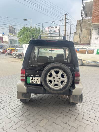 Mitsubishi Pajero 2002