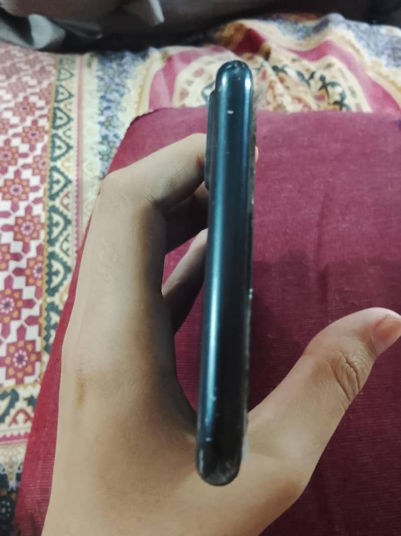 Apple iPhone 7 Plus 3