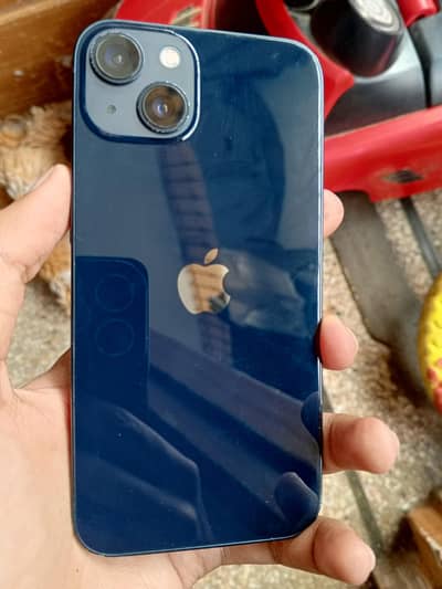 Apple iPhone 13