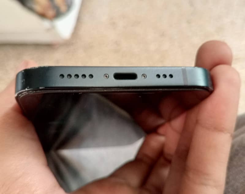 Apple iPhone 13 3