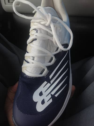 cricket shoes(Gripper)