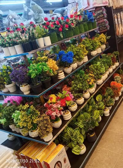 best home decoration items with cheap rate .