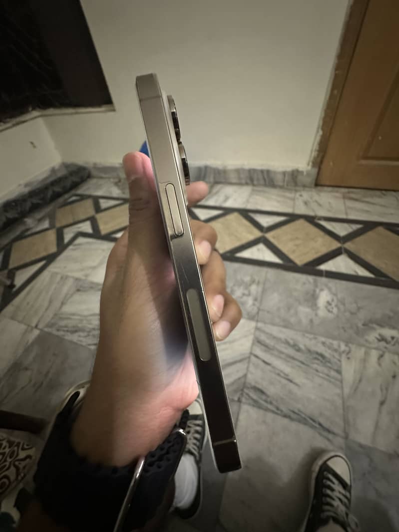 Apple iPhone 14 Pro 3