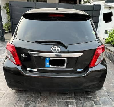 Toyota Vitz 2012 Total genuine 1.5 piece touch
