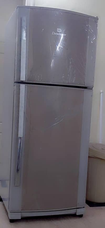 Dawlance refrigerator Almost new condition Excellent cooling like new