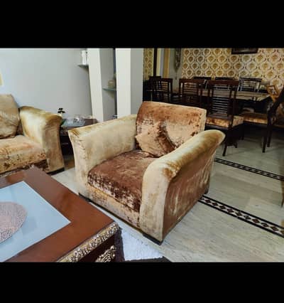 10 by 10 condition and foam in good condition