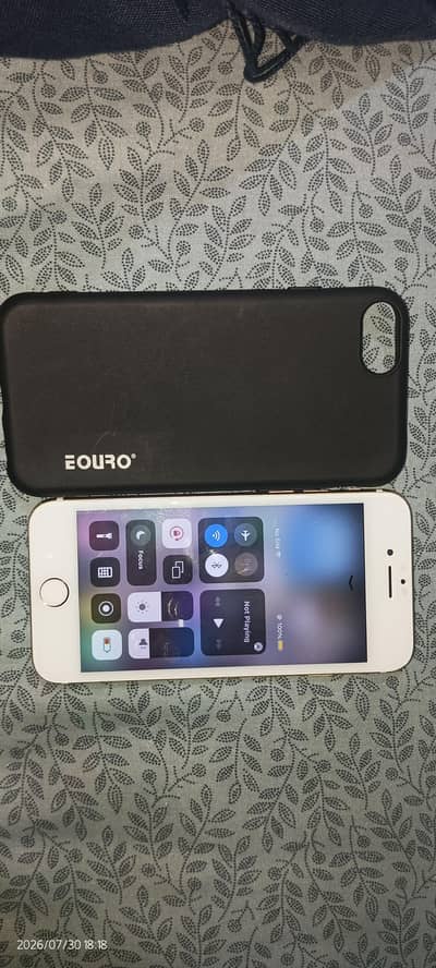 Apple iPhone 7