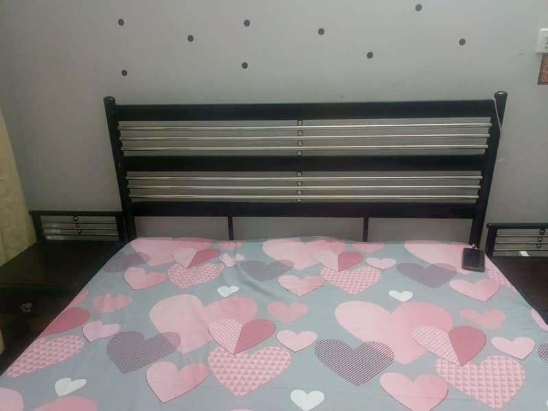 iron bed set 1
