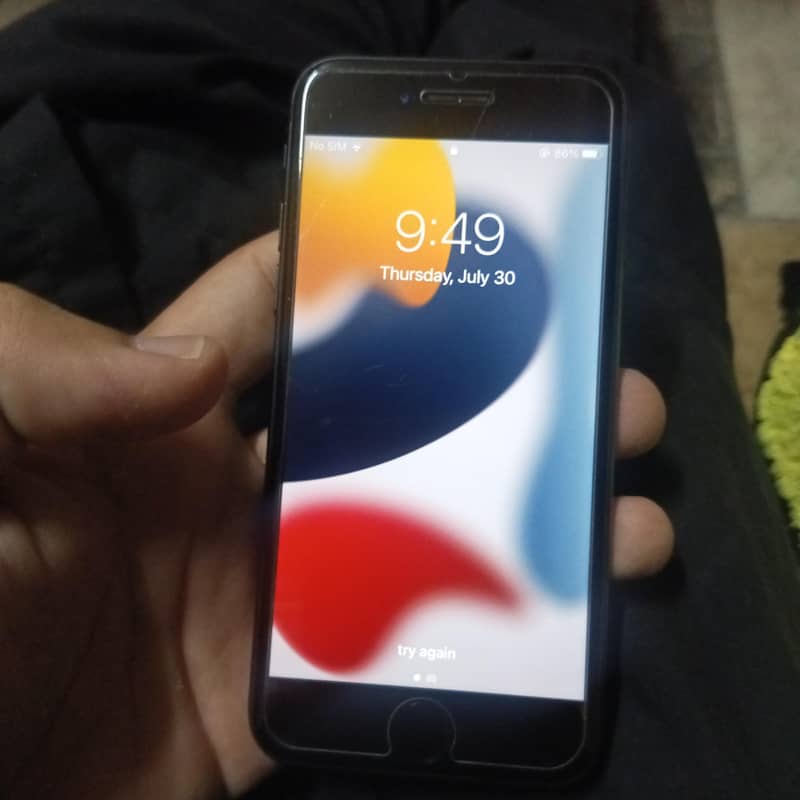Apple iPhone 7 0