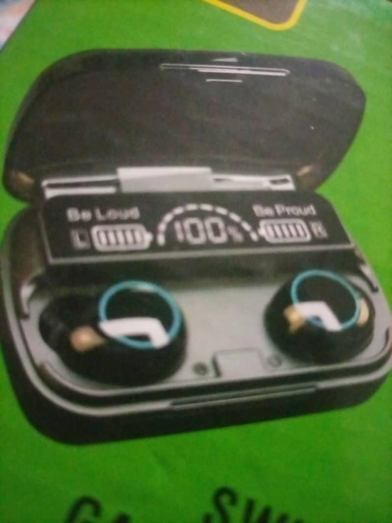 Earbuds 1