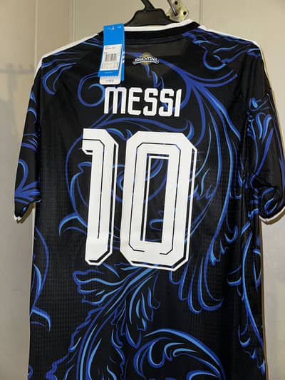 Imported Adidas Jersey up for urgent sale